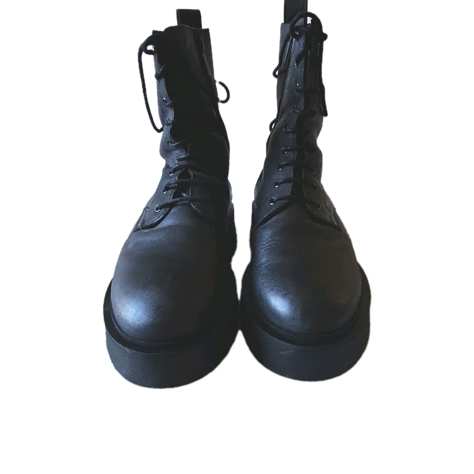 Thursday Quest Black Matte Women’s Boot size 8.5 US