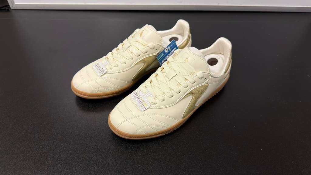 Skechers Women’s Hotshot Simply Stitched Lace-Up Shoes Size 7 New