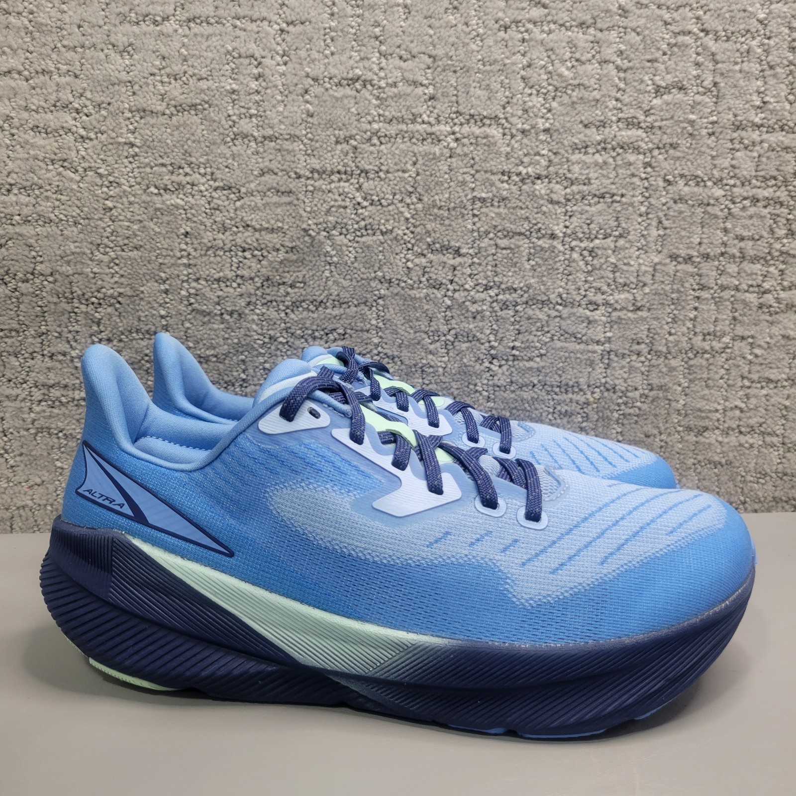 Altra Experience Flow Womens Size US 9 Blue Training Road Running Sneaker Shoes