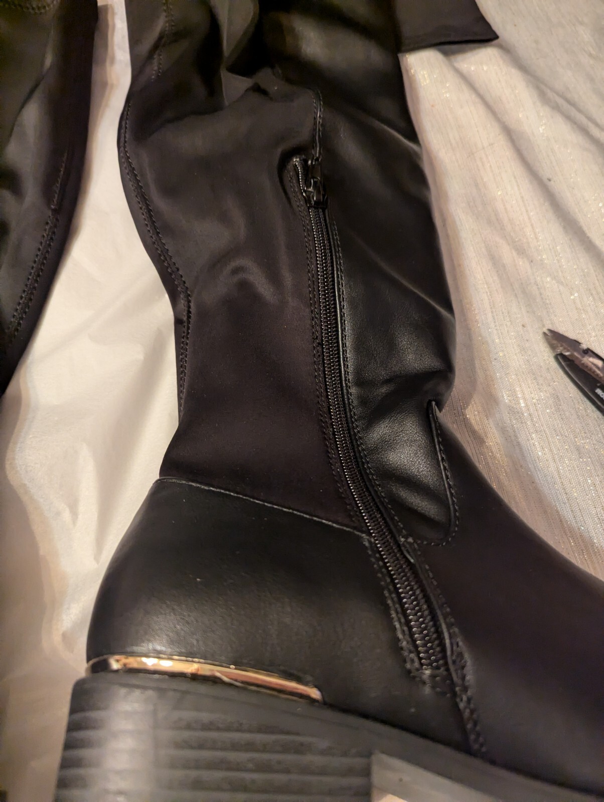 Juicy Couture Women’s 7M In Lack Posse Low Heel Stretch Beaded Logo Boots NWT