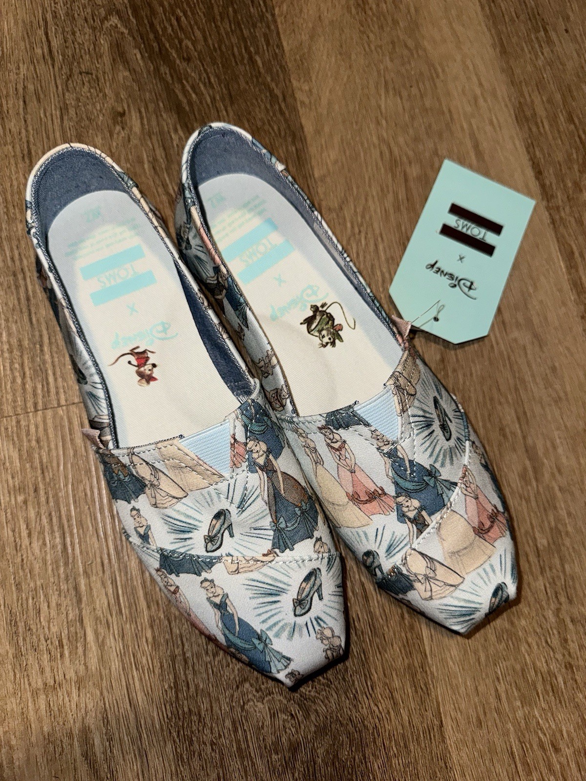 TOMS x Disney Cinderella Character Print Canvas Slip-On Flats Multicolor US 7
