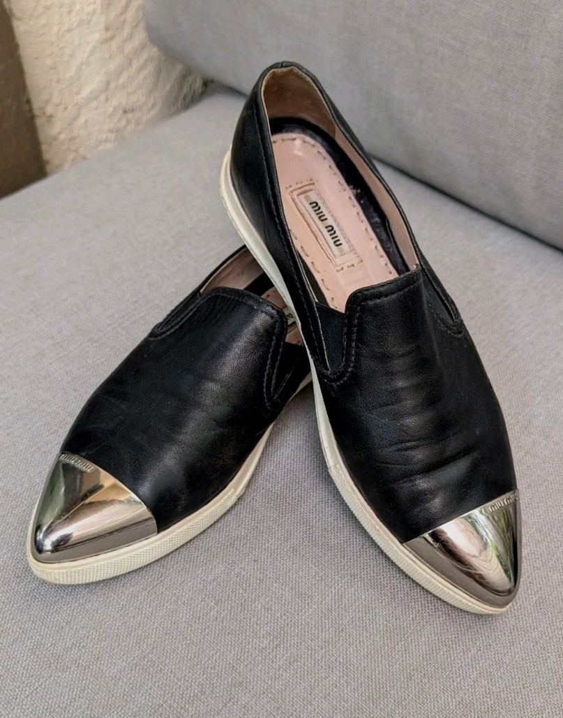 Miu Miu Black And Silver Pointed cap Toe Leather Loafers Slip On Size 37