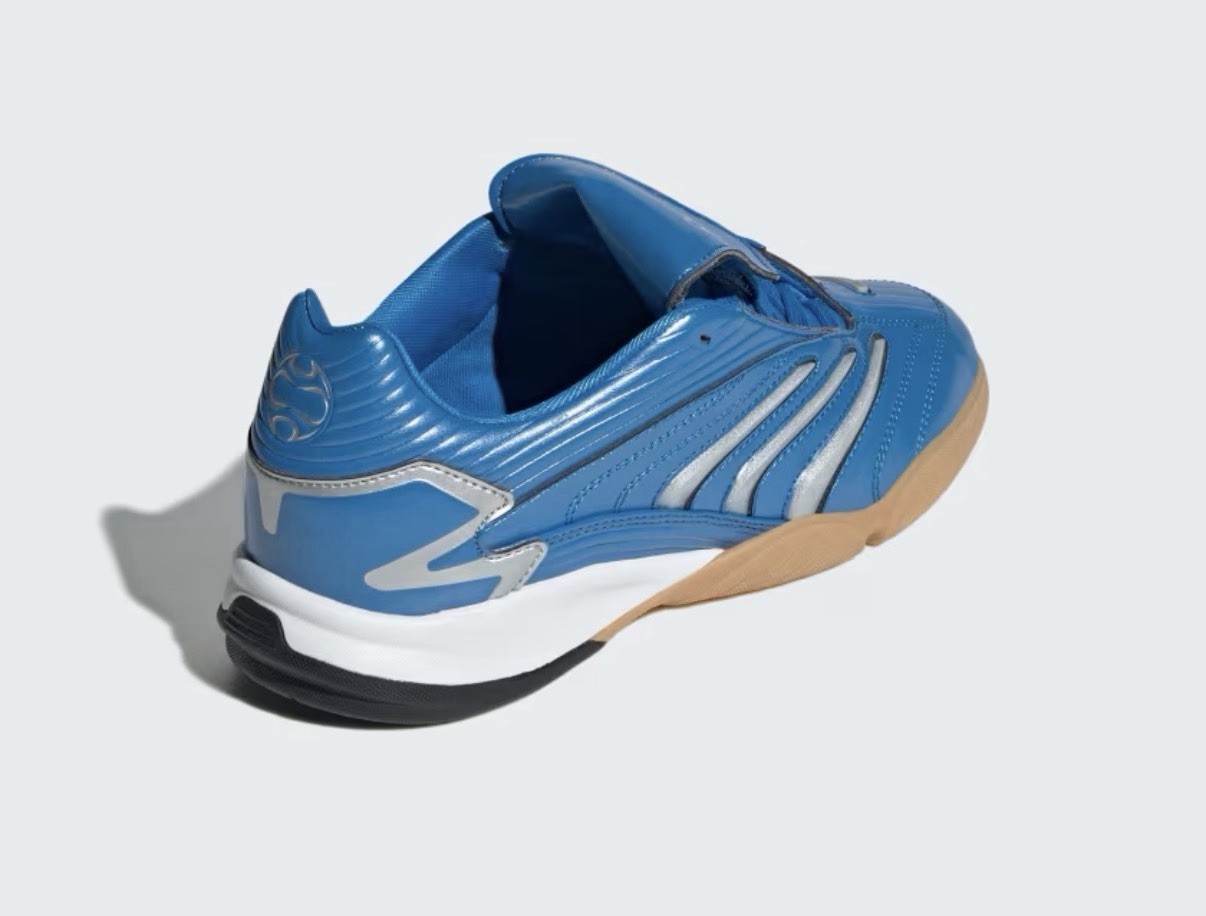 Size 6- adidas Predator Sala Blue Silver Metallic Gum W NIB