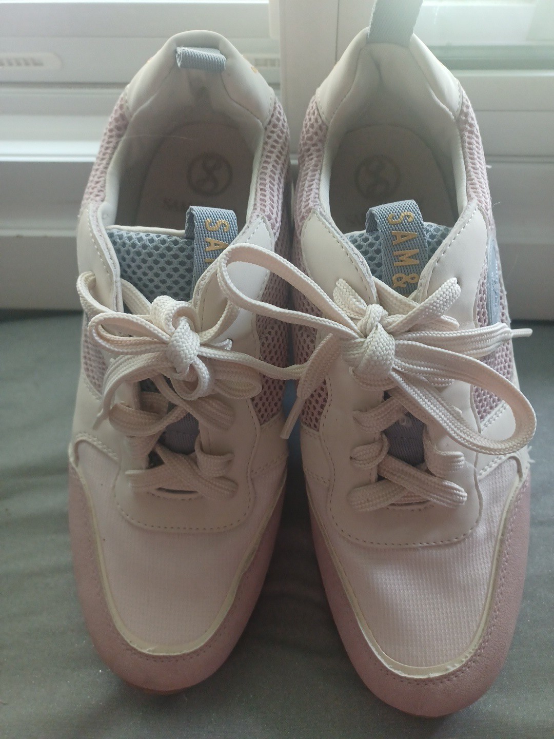 Sam & Libby Women’s Retro Mesh Lace-Up Sneakers Pink/Cream Size US 8 EU 38.5.