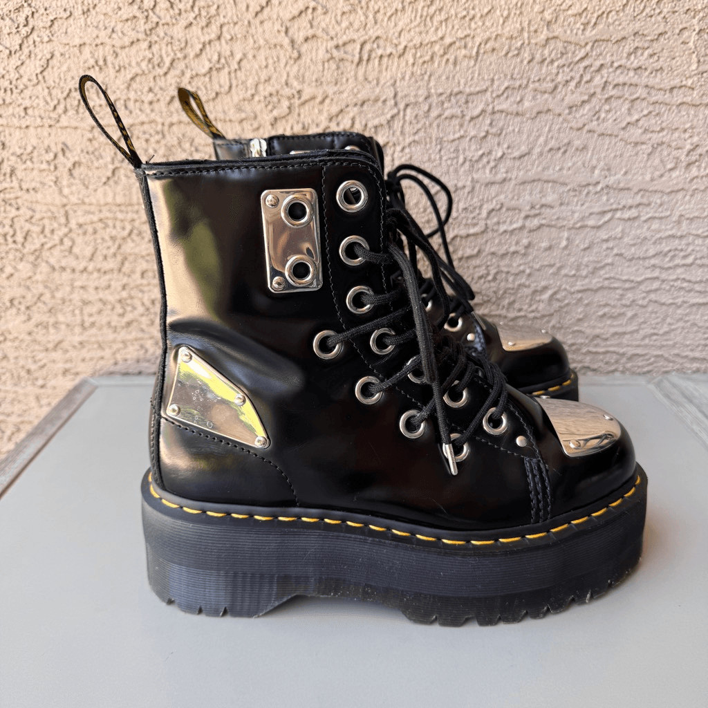 Dr. Martens Jadon Max Rebel Platform Boots Womens 10 Metal Plate Black Leather