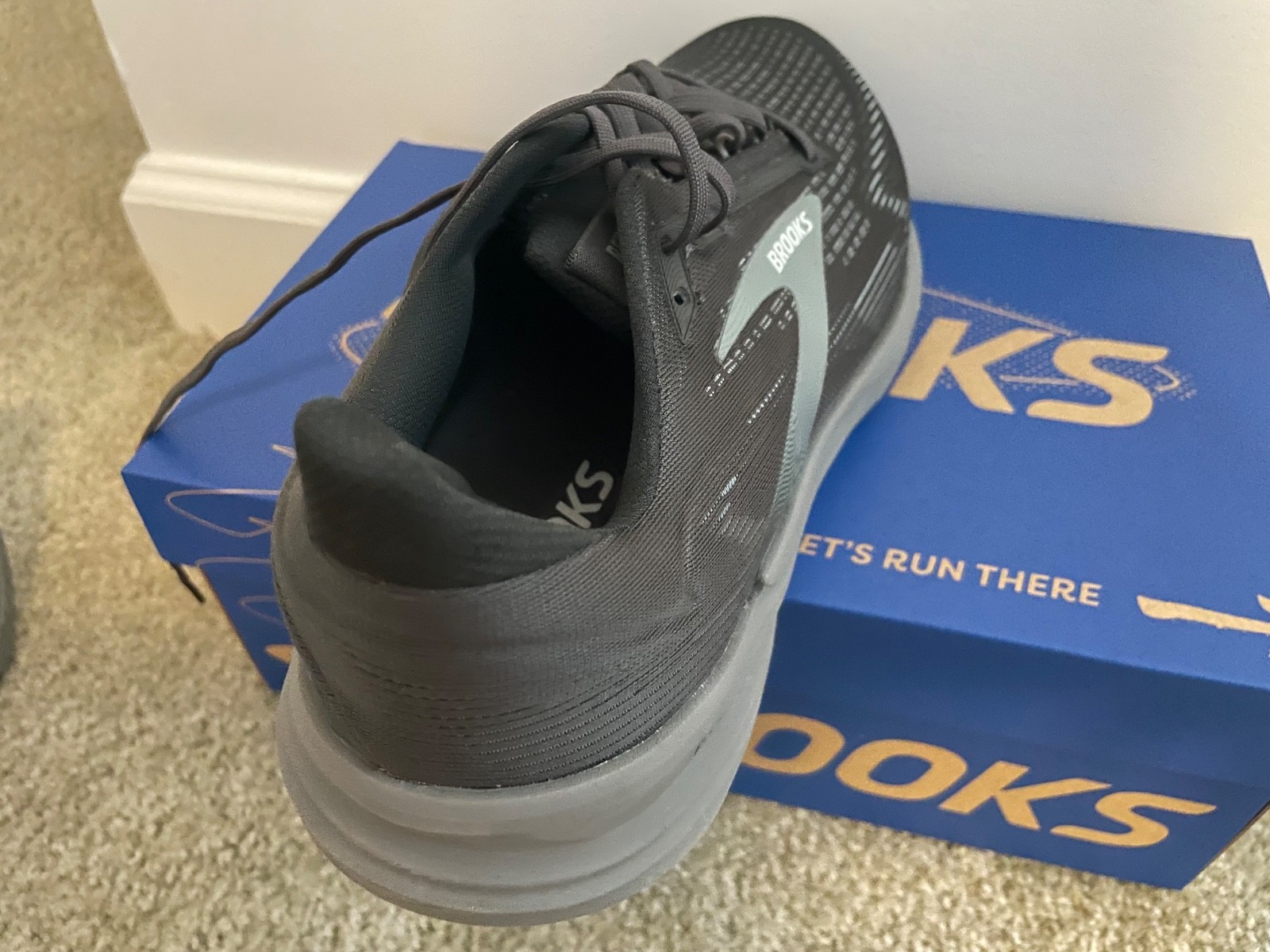 2025 Brooks Revel 8 Men’s Size 10.5