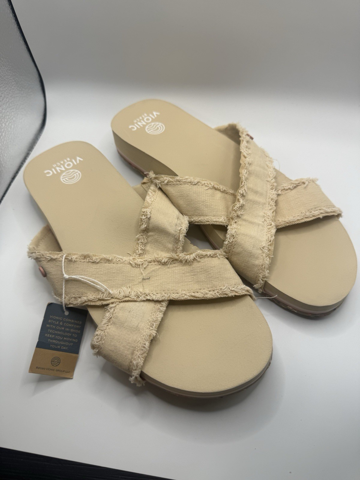Vionic Women’s beach Sandals Sz 11