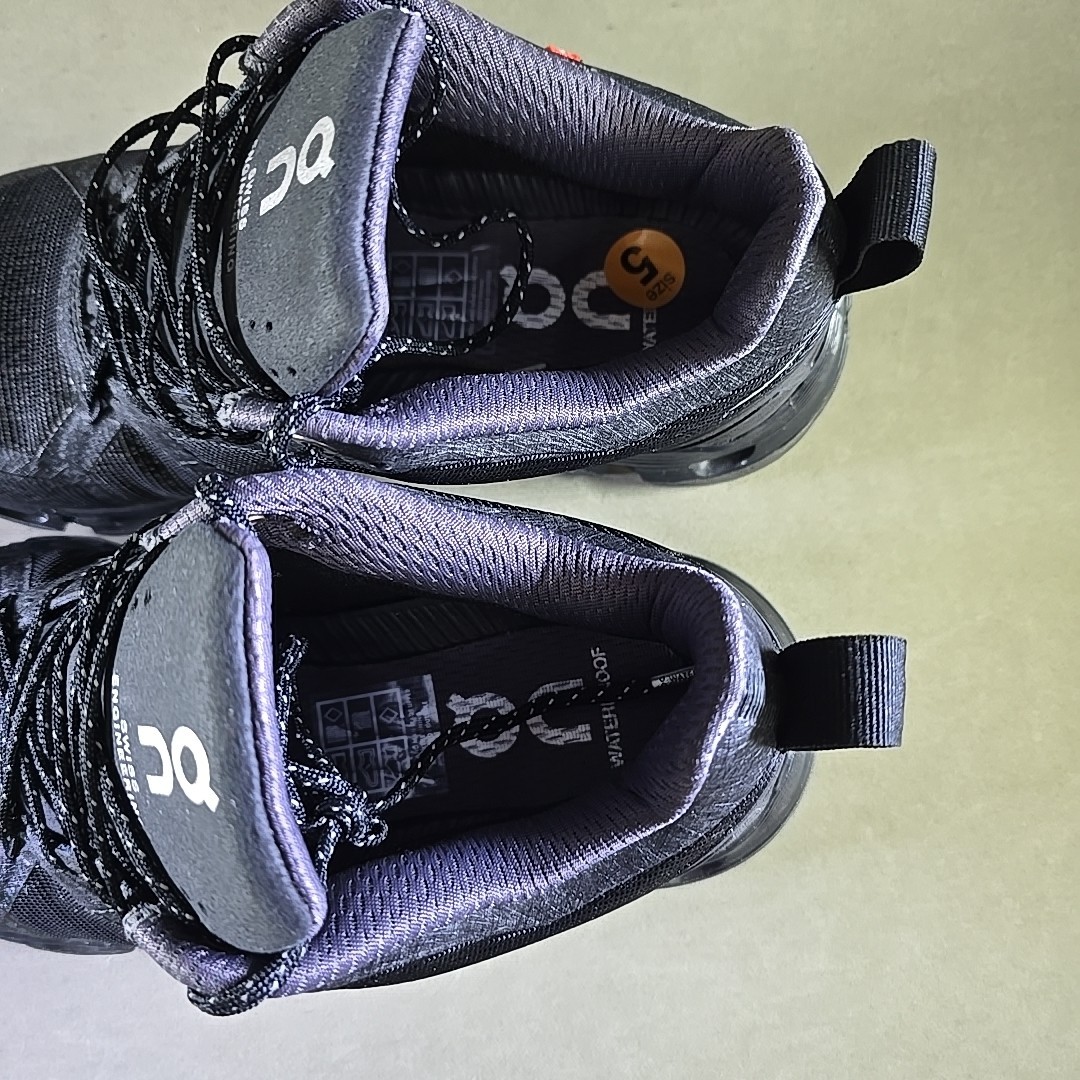 ON CLOUD CLOUDFLYER Womens All Black Lunar WATERPROOF Running Walking Shoes Sz 5