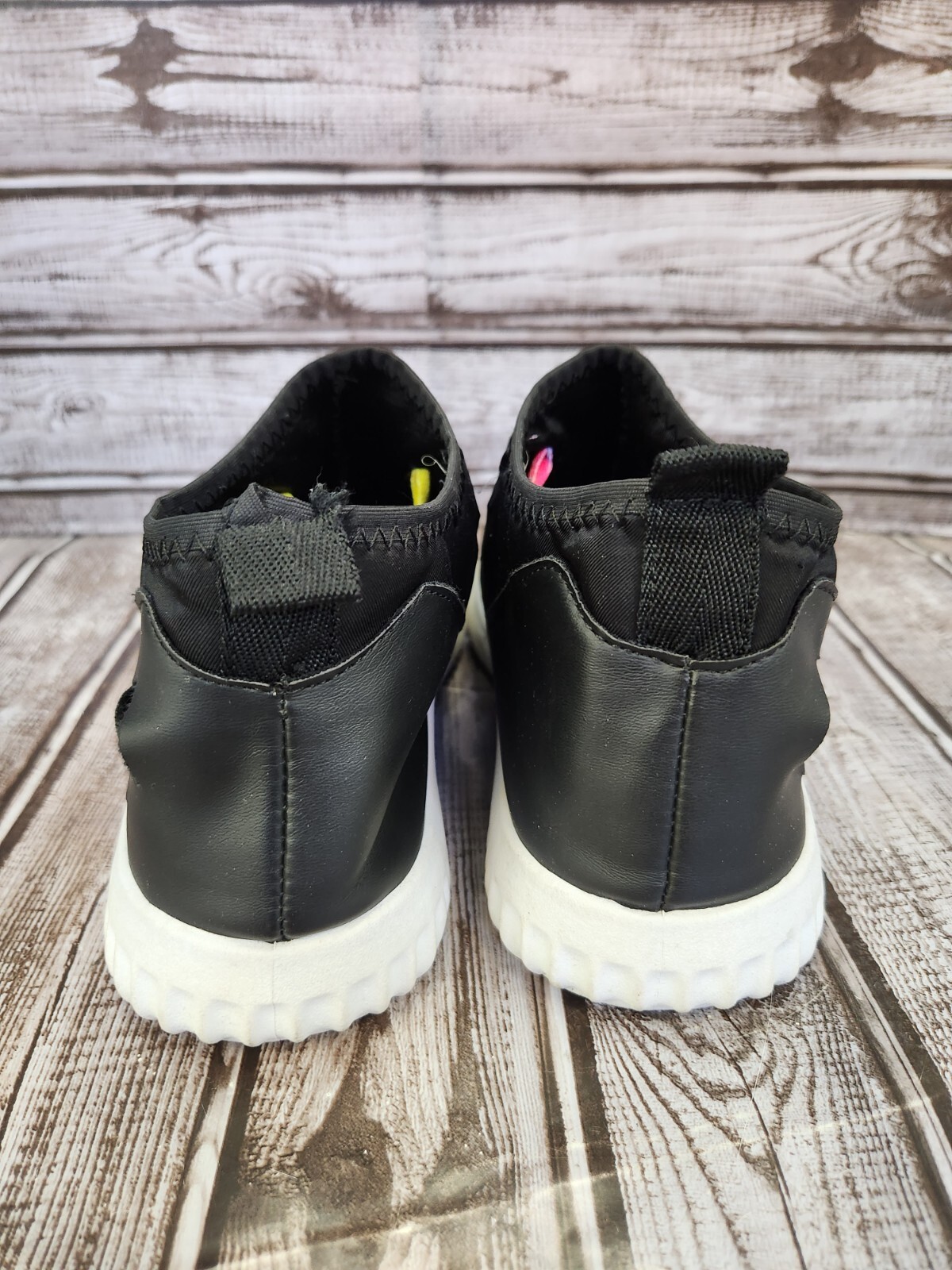 etc! Love Sz M 7/8 Light Weight Slip On Black Faux Leather Rainbow Laces Shoes