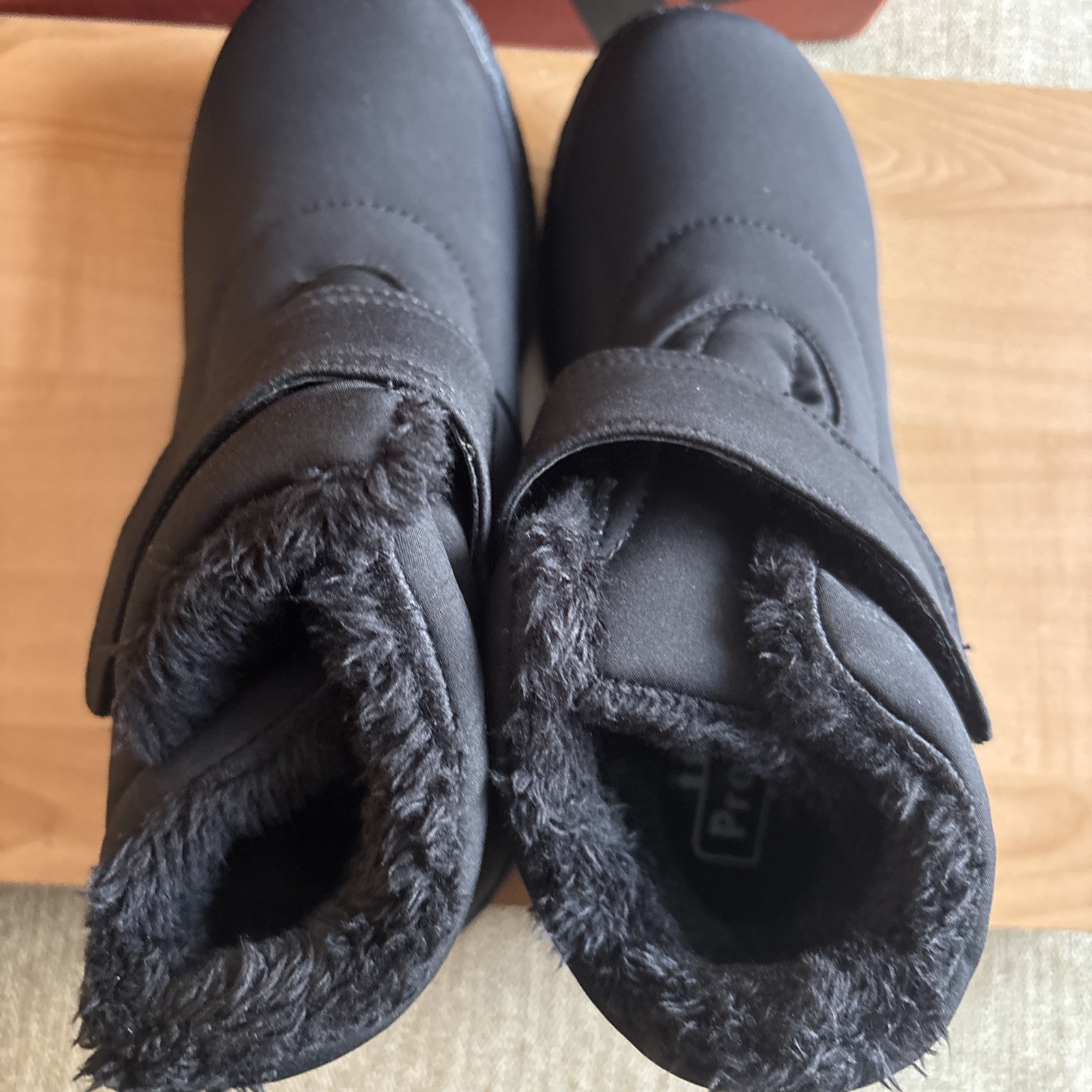Propet Madi Ankle Strap Waterproof Snow Boot Black, Size 6 Medium New