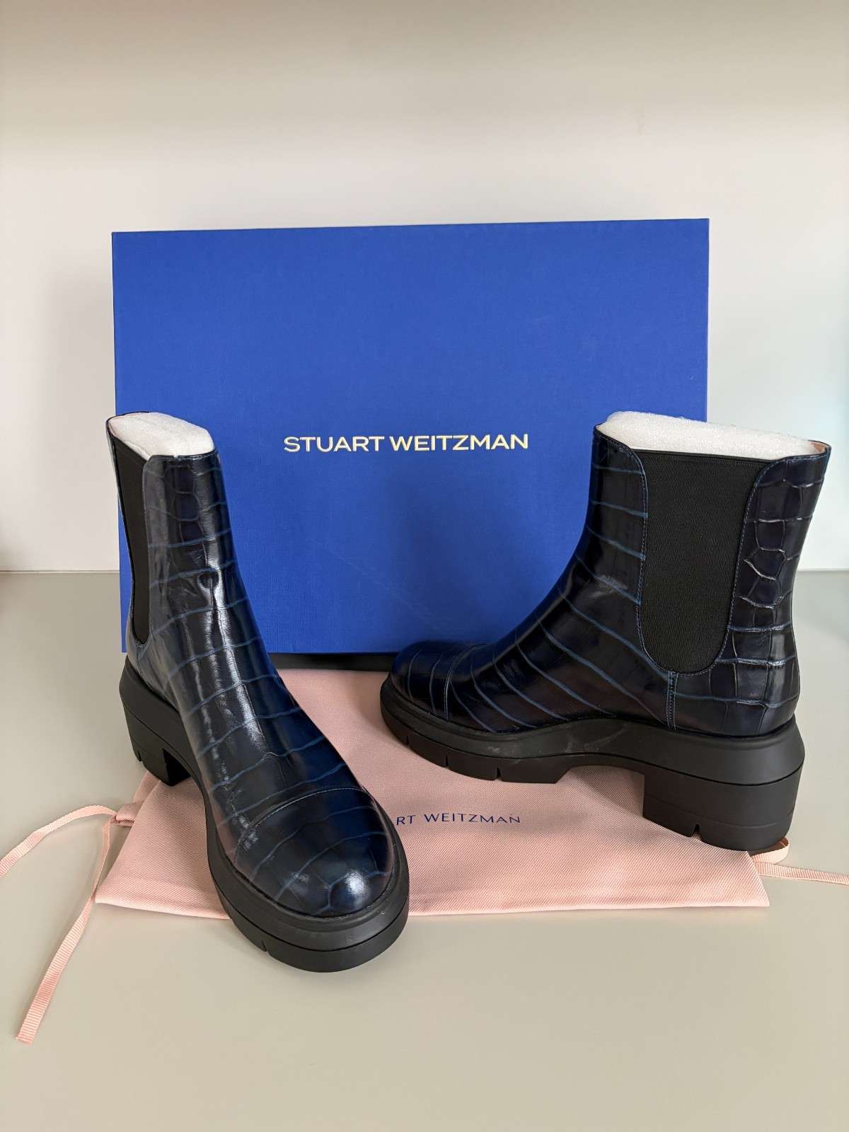 Stuart Weitzman Norah Chelsea Lug Sole Bootie -Navy Croc Embossed Leather-Sz 8