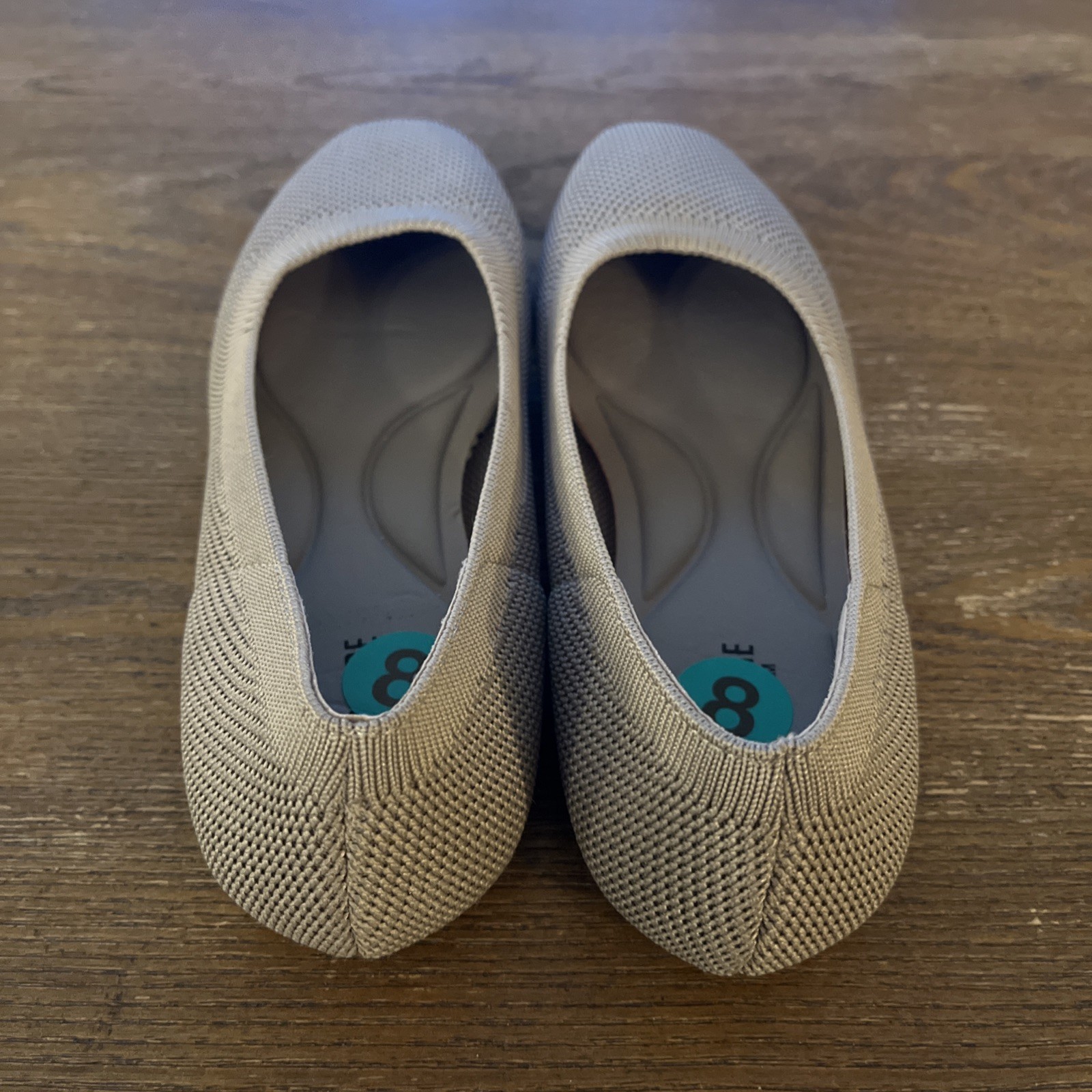 Cushionaire Women’s Size 8 Memory Foam Selfie Taupe Flat Shoes
