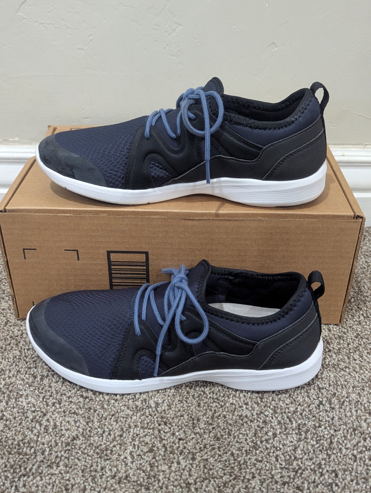 Size 9 Women’s Vionic Storm/ASR1724 Navy Lace Up Low Top Sneakers Shoes