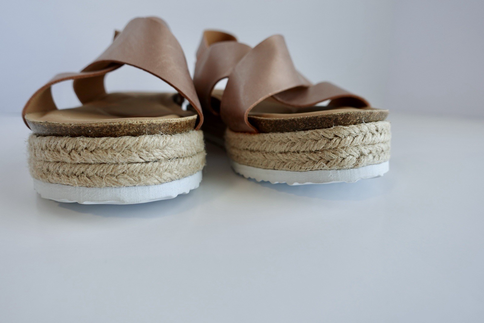 Secret Celebrity Women Rose Gold Espadrille Wedge Sandals US 11