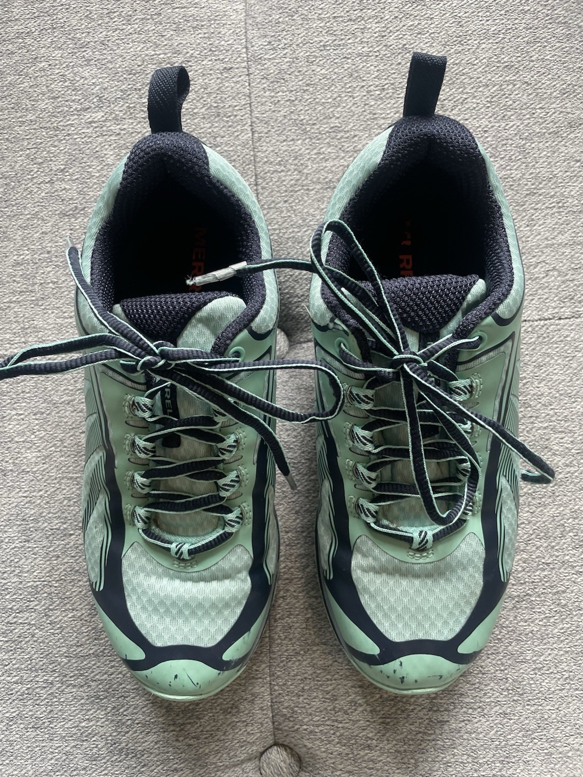Merrill Women’s Mint Green And Navy Blue Water Resistant Sneakers Size 5.5