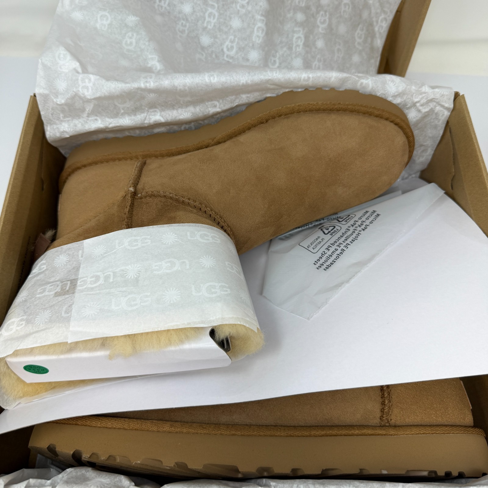 UGG W Mini Bailey Bow II SIZE 10 New A34