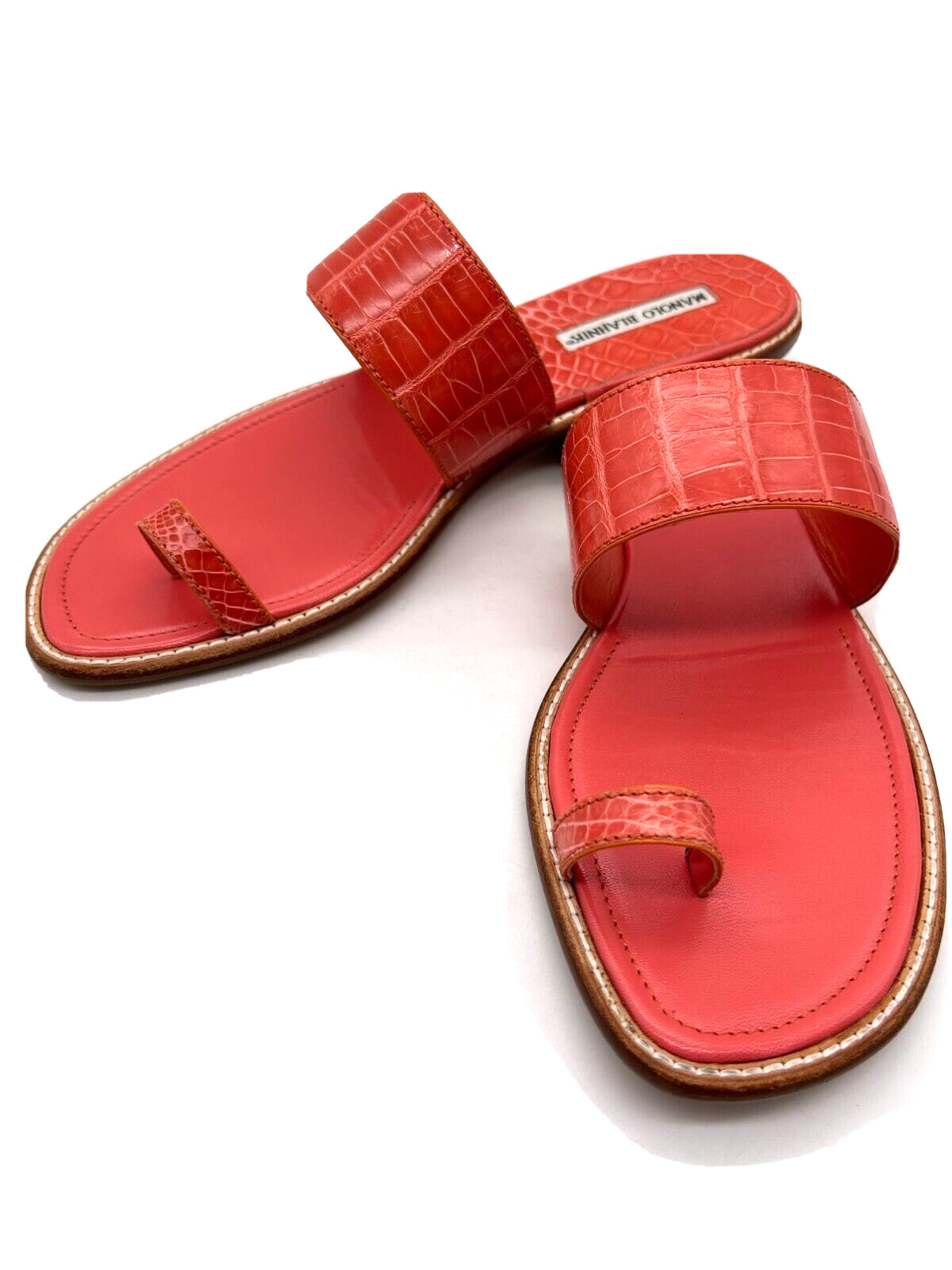 Manolo Blahnik Crocodile Leather Toe Loop Flat Thong Sandals Handmade Italy Rare