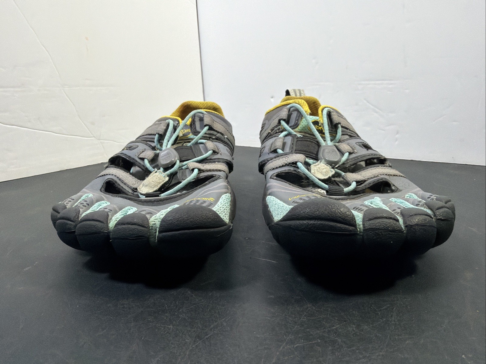 Vibram FiveFingers Running Shoes Barefoot Womens 8.5-9 Euro 40 13w4304 Outdoors
