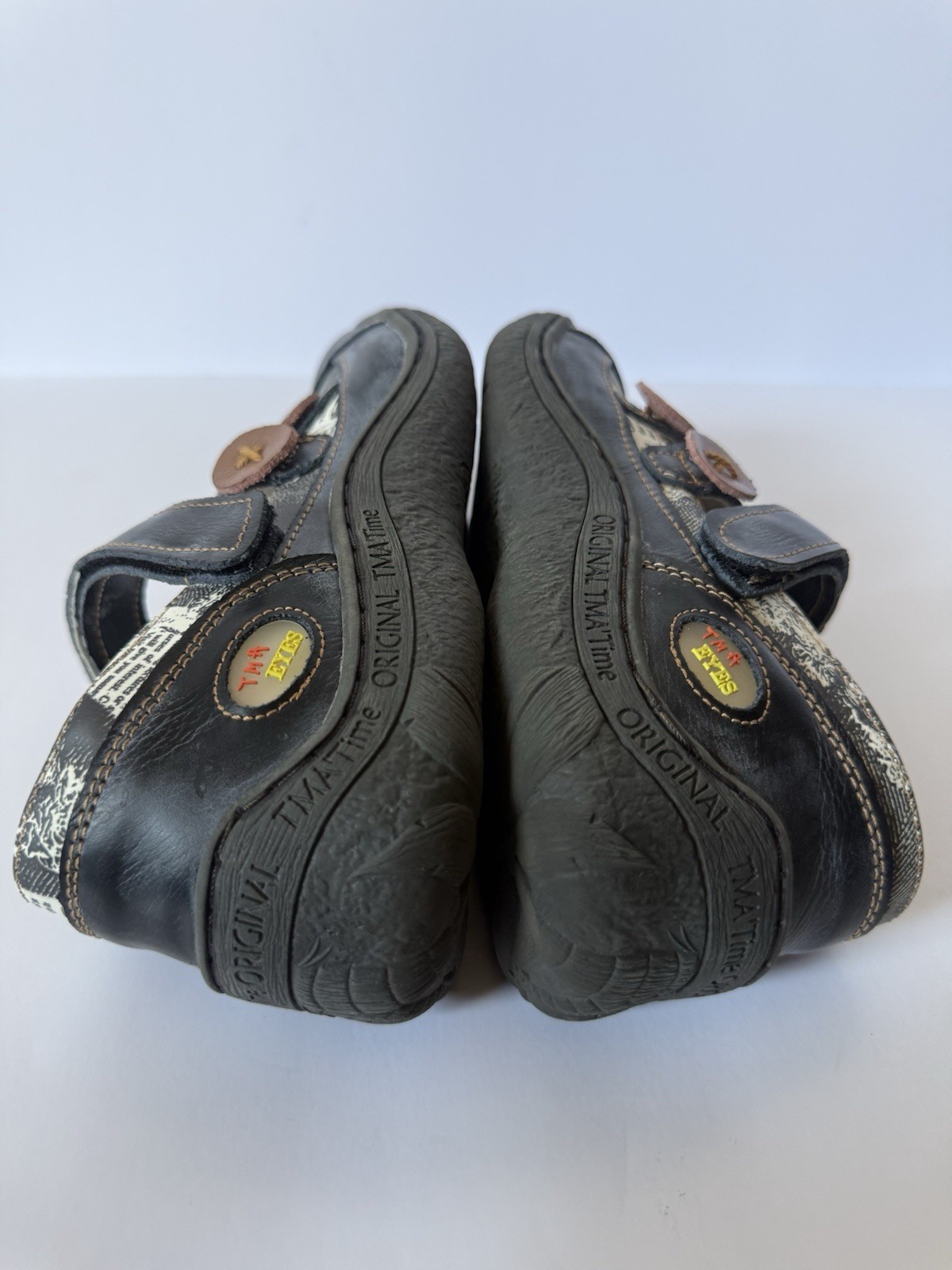 TMA Eyes Blue Black Leather Newspaper Mary Jane Shoes Women’s 7.5 Germany