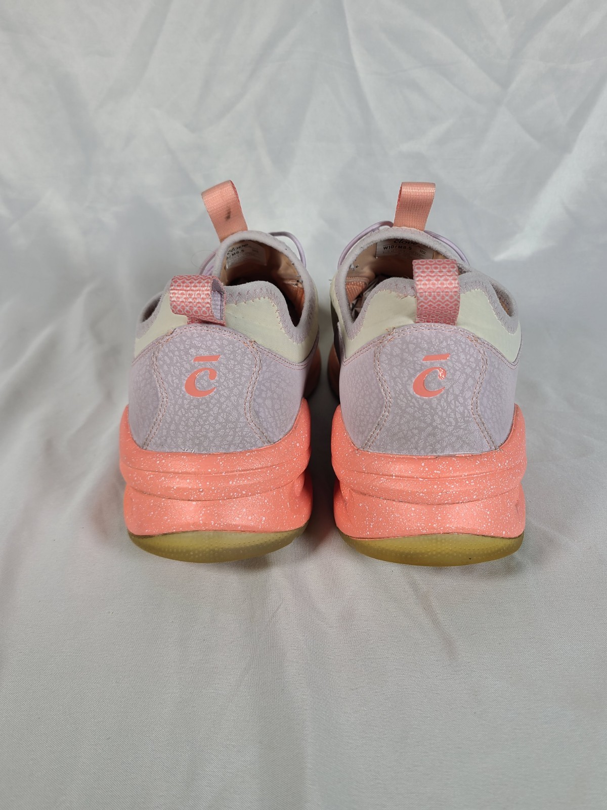 Clove Shoes Women Size 10 or Men’s Size 8.5 CL108