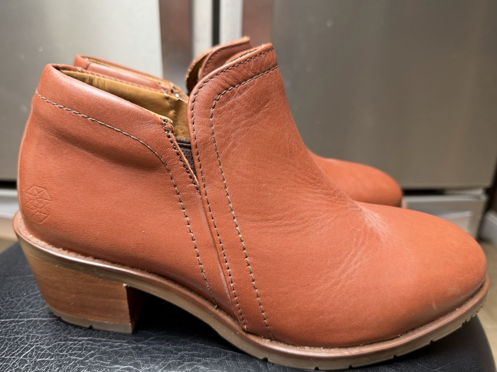 XENA WORKWEAR WOMEN’S GRAVITY WORK SHOES STEEL TOE SIZE 8 NEW SAFETY BROWN