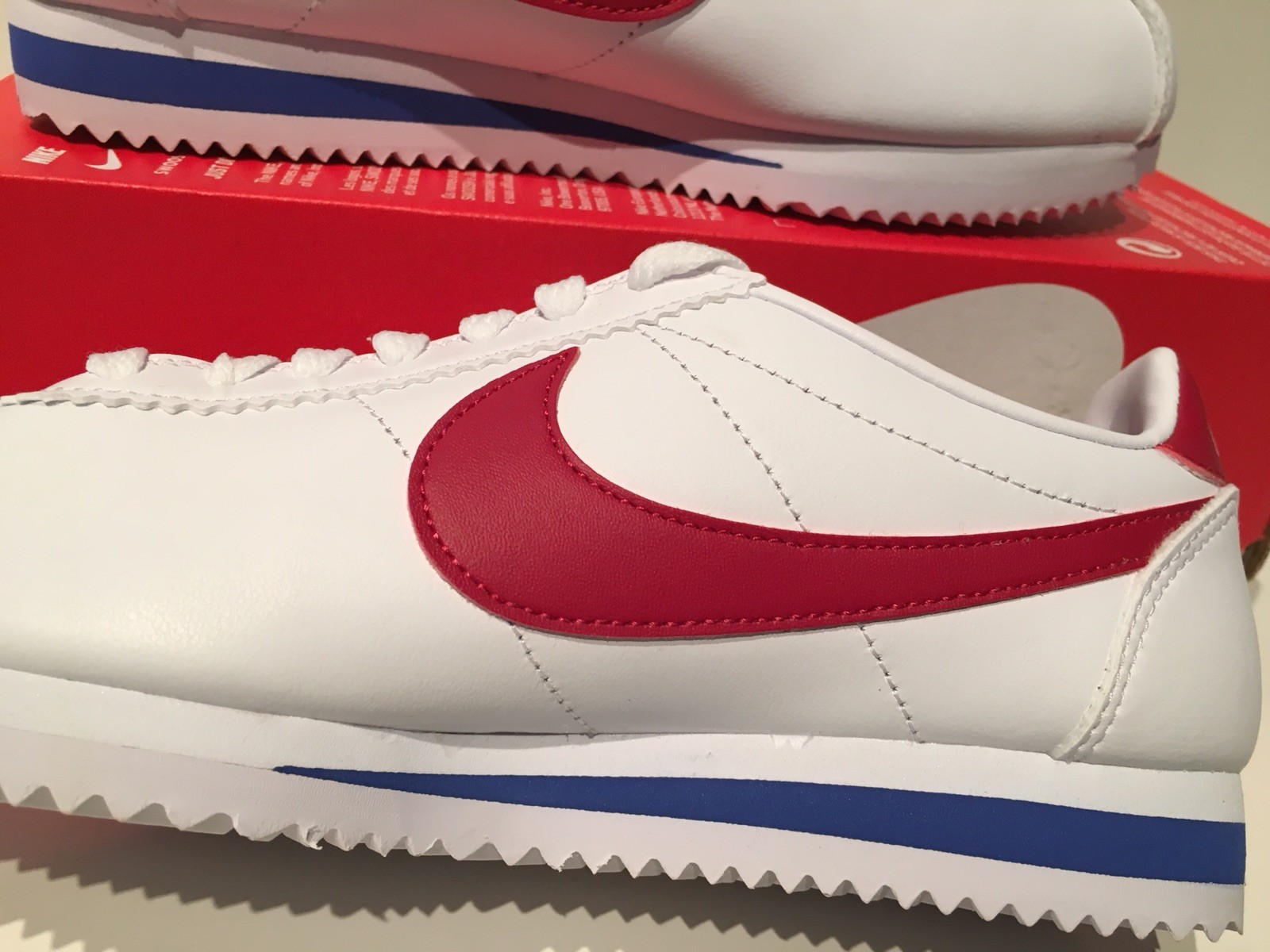 Women’s Nike Classic Cortez Leather Forrest Gump White Red Blue sz 6 807471 103