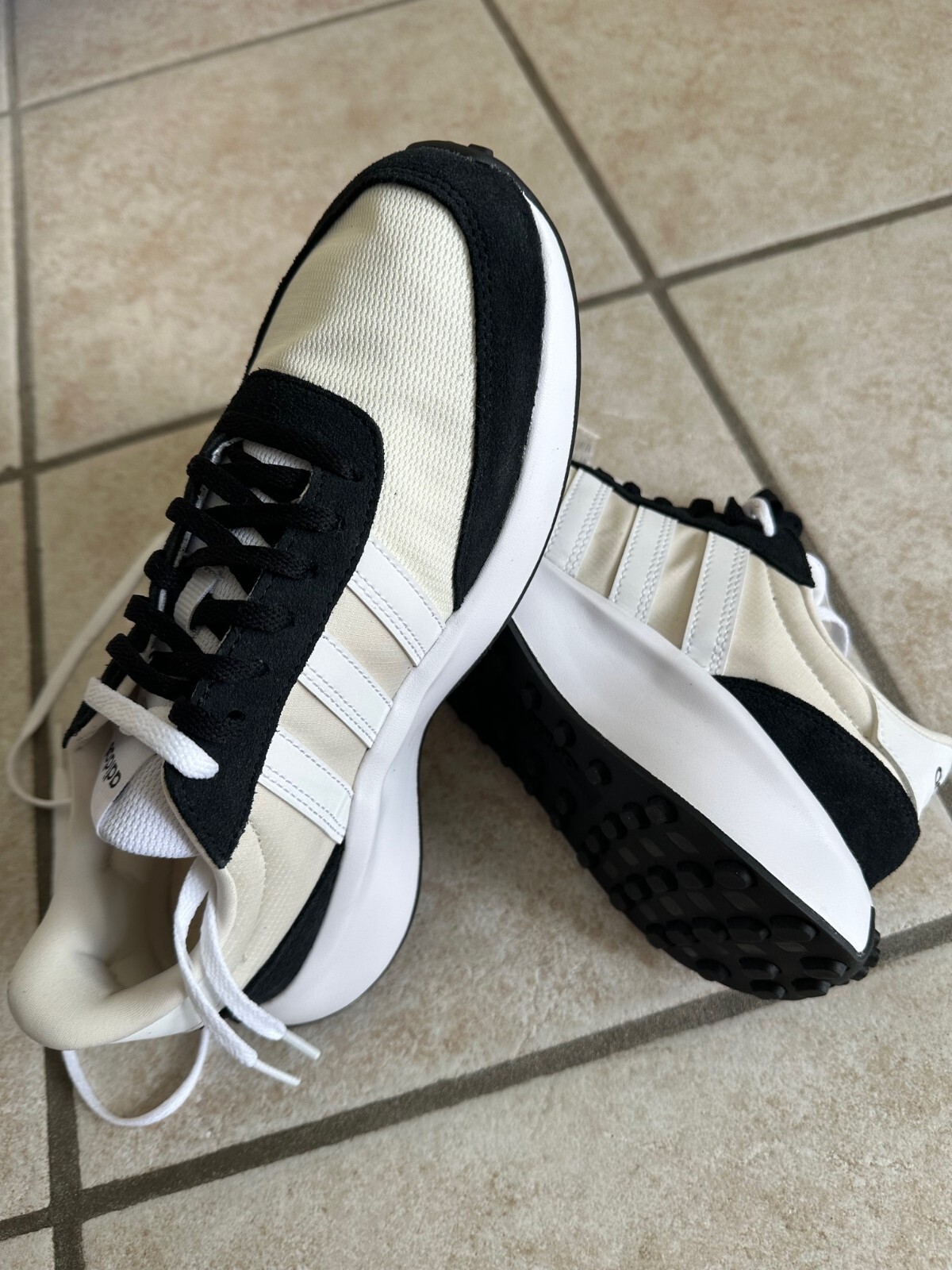 Adidas Run 70s Retro Trainers / New / Size 38 2/3