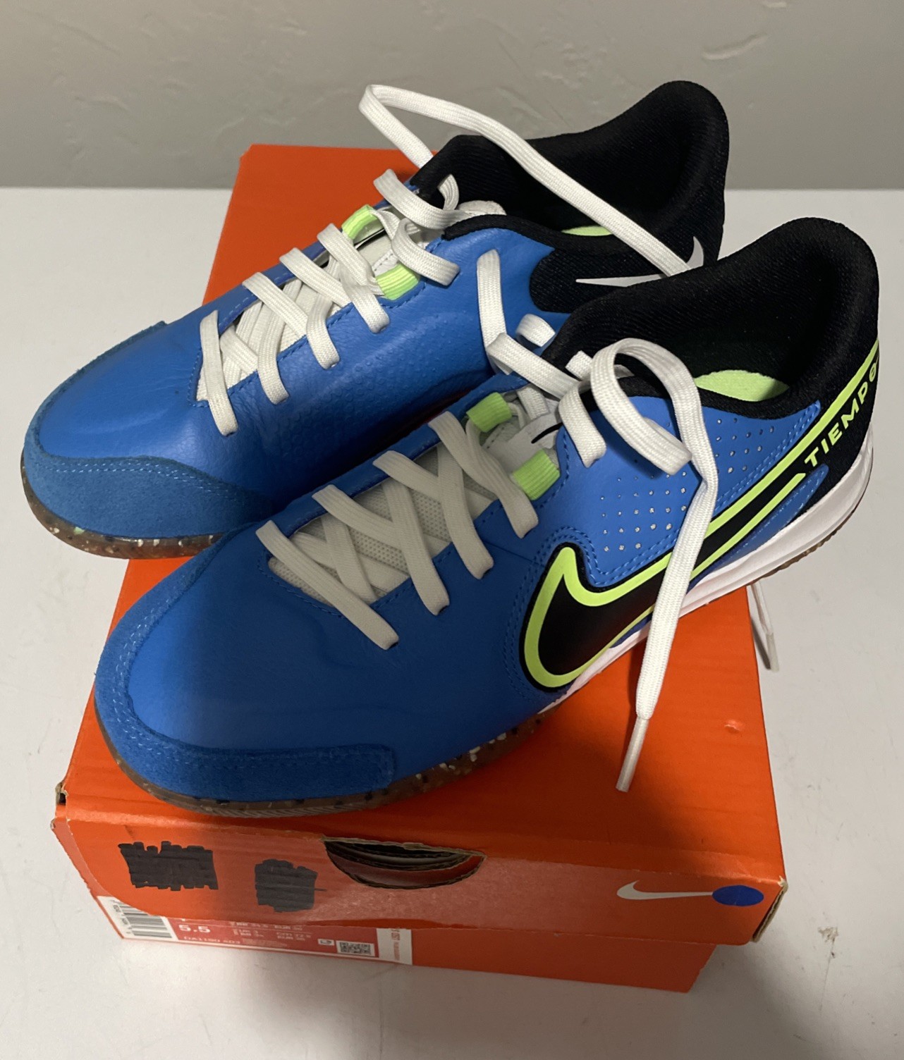 Nike Tiempo Legend 9 Academy IC Indoor Soccer Shoes Mens 4 or Women 5.5 Blue NEW