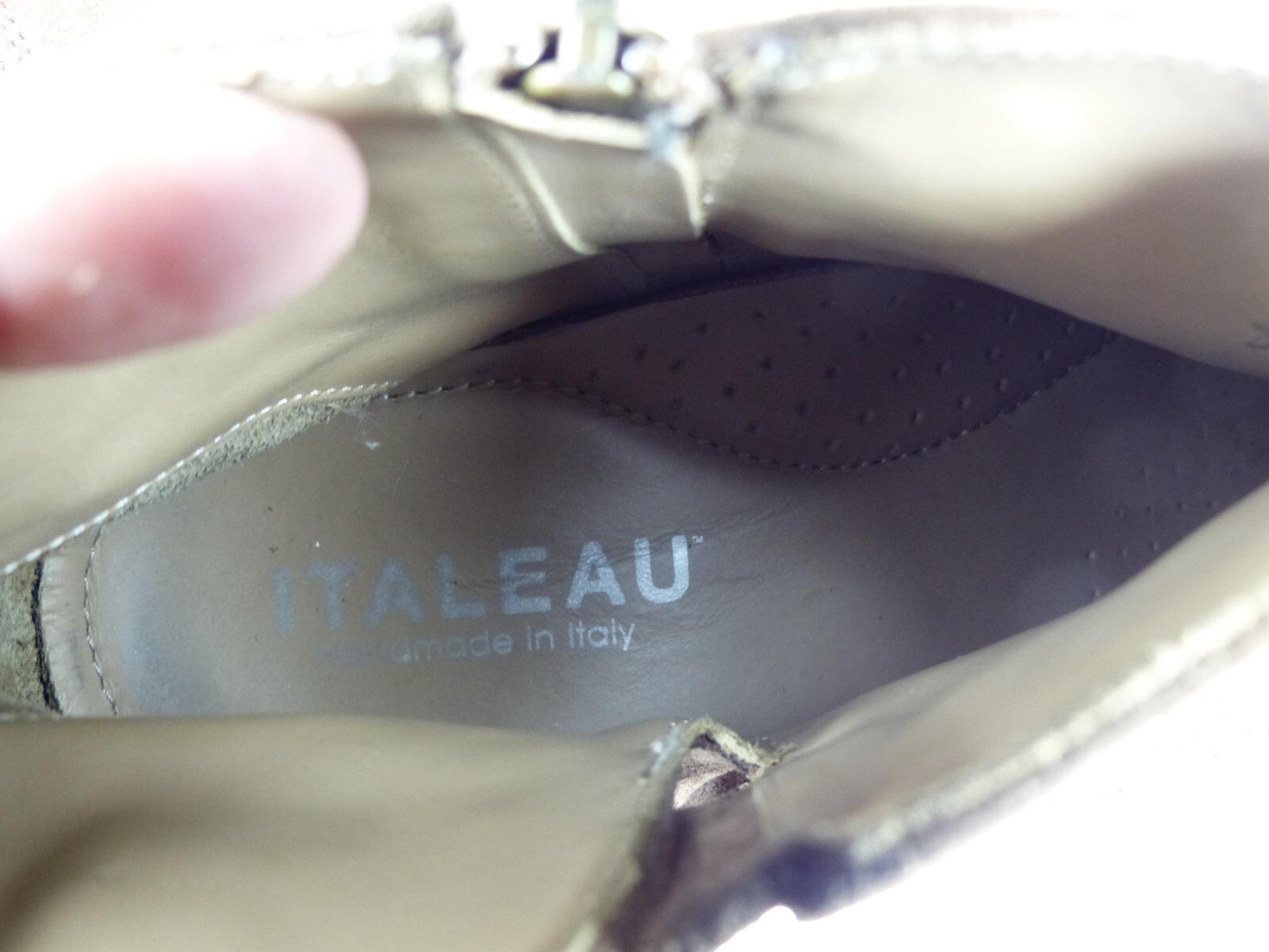 Italeau Bootie Women 9 US 39.5 Brown Waterproof Suede Leather Ankle Strap FLAW
