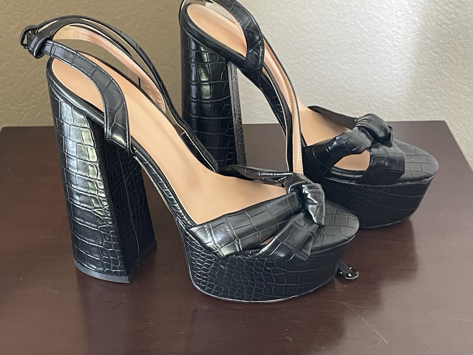 Women’s Black Croc Embossed Platform Block Heel Ankle Strap Open Toe 8