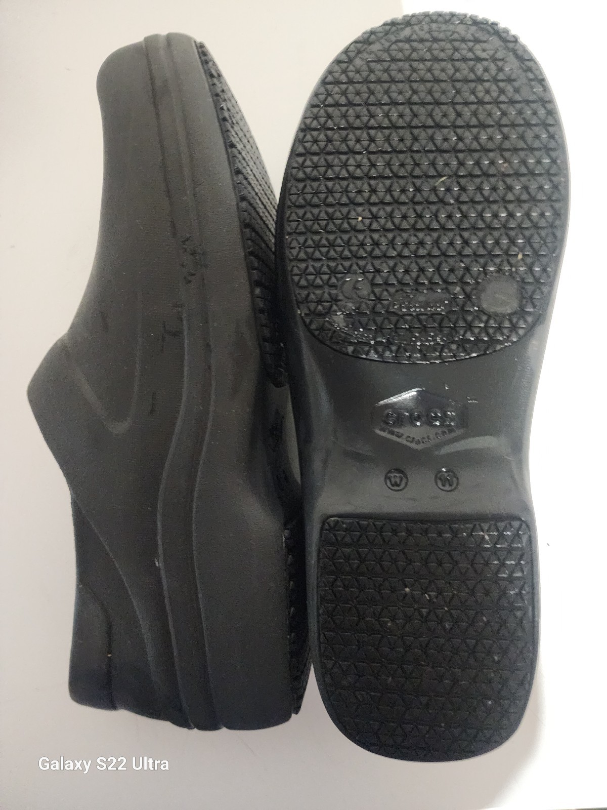 Crocs On The Clock Black Professional Slip On Safety Work Shoes Women’s Size 11