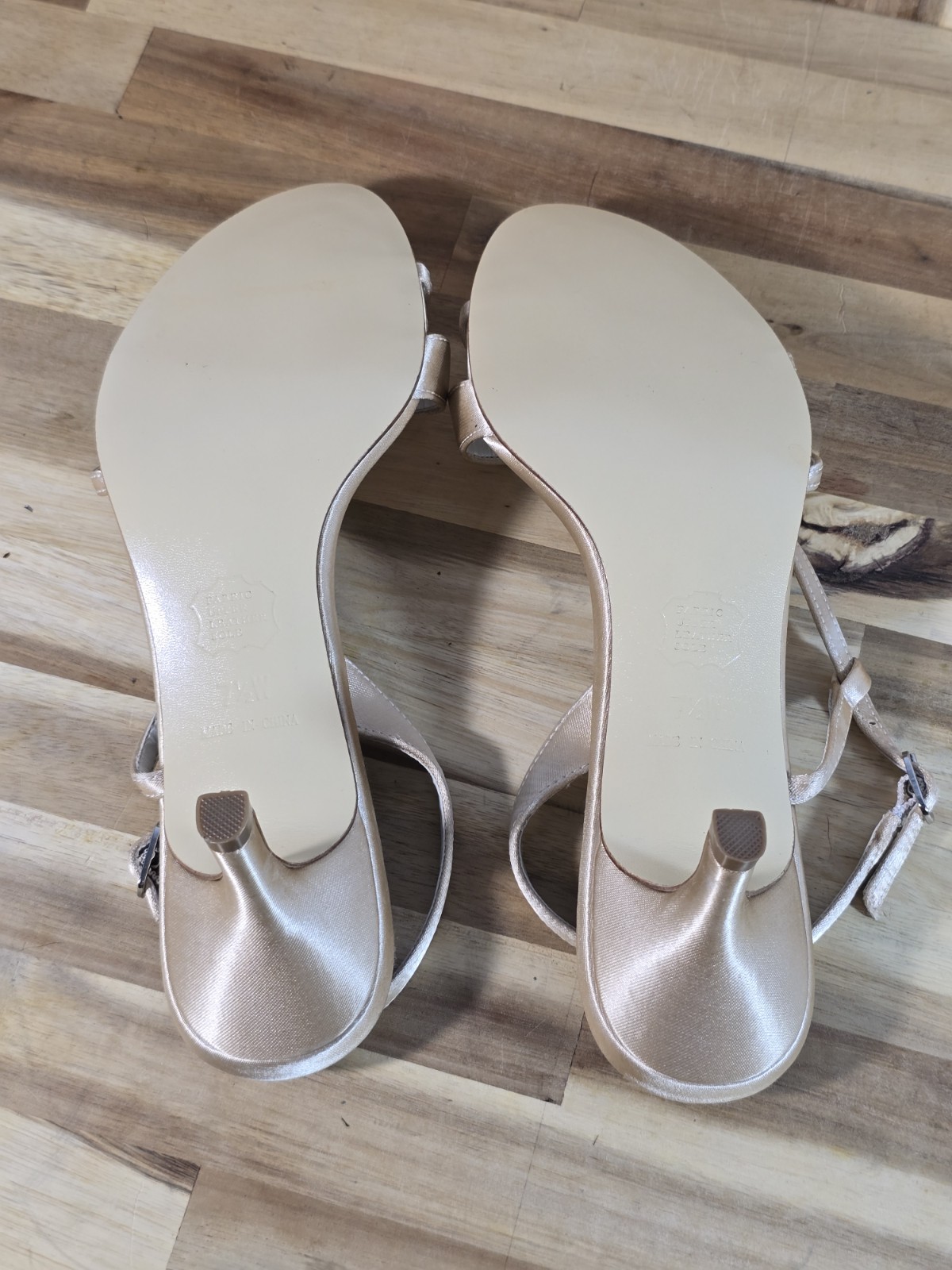Dyelights Rose Strappy Sandals Size 7.5W Wide Ankle Strap Heels Women’s