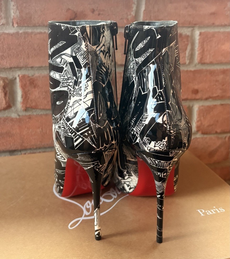 Christian Louboutin ‘Nicograf’ So Kate Patent Leather Ankle Boots 37.5