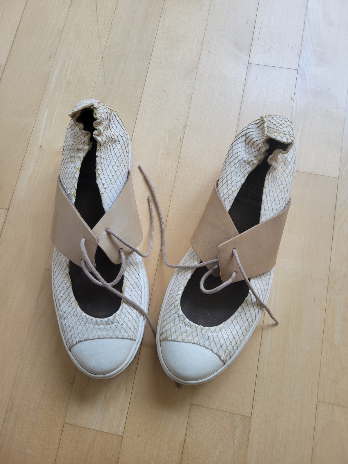 Lilimill Flat Platform Sneakers Italian Leather, Off-White,Size 36 EU (US 6.5-7)
