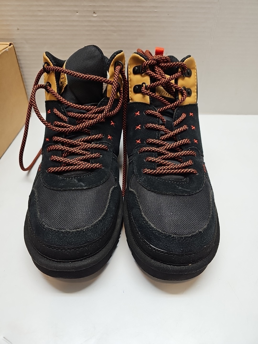 UGG Highland Hi Heritage Size 11 Sneaker Boot Black Suede Textile Mesh