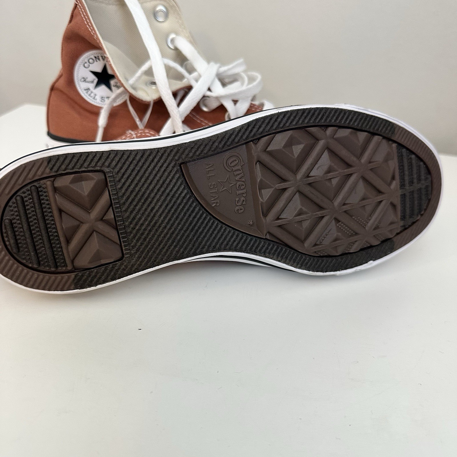 Converse Chuck 70 Canvas Unisex high top sneakers US M4/W6 Brown