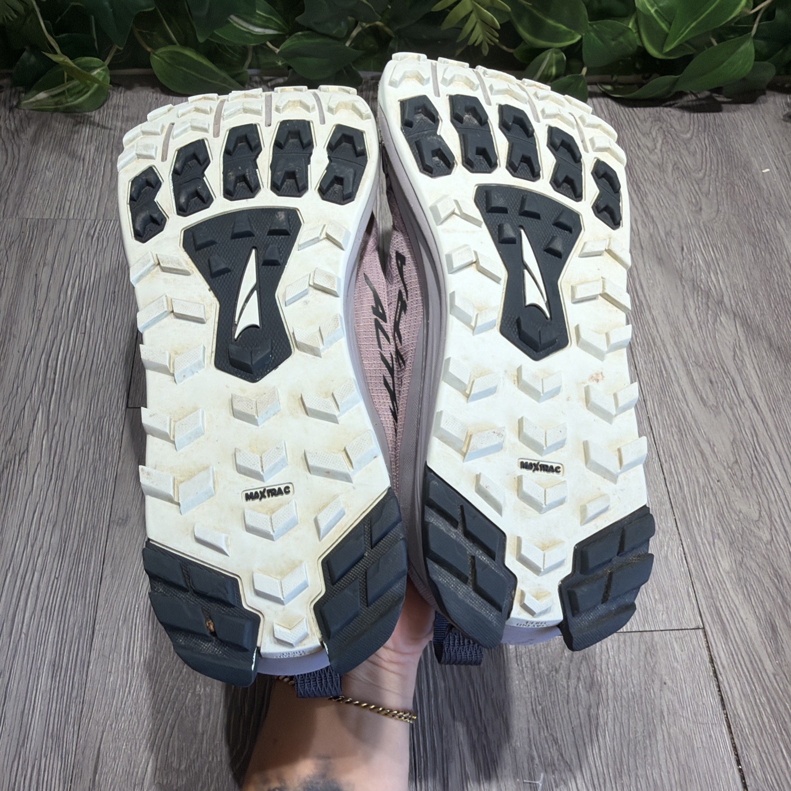 Altra Lone Peak 9 Purple Trail Shoes AL0A85PR550 Women’s Size 10