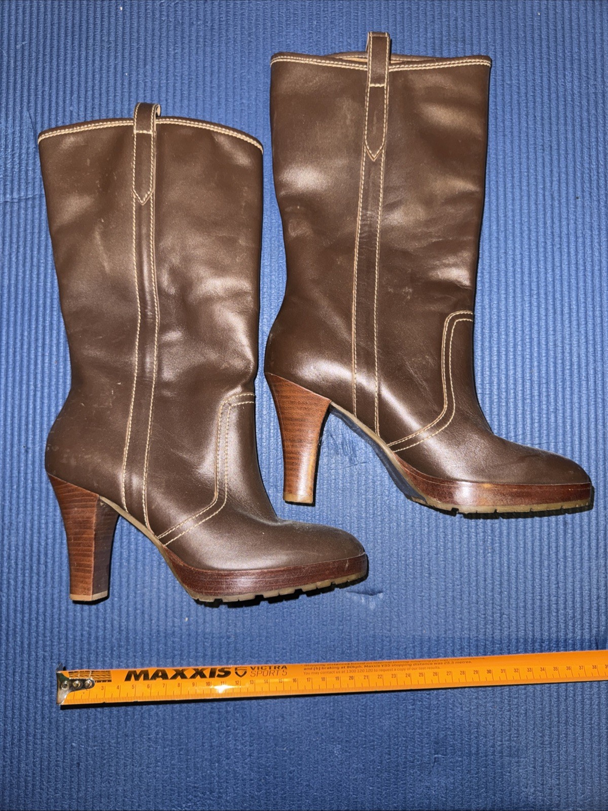 Leather Boots Size USA 6M, European 36, English 4, Mexico 3.5 American Eagle