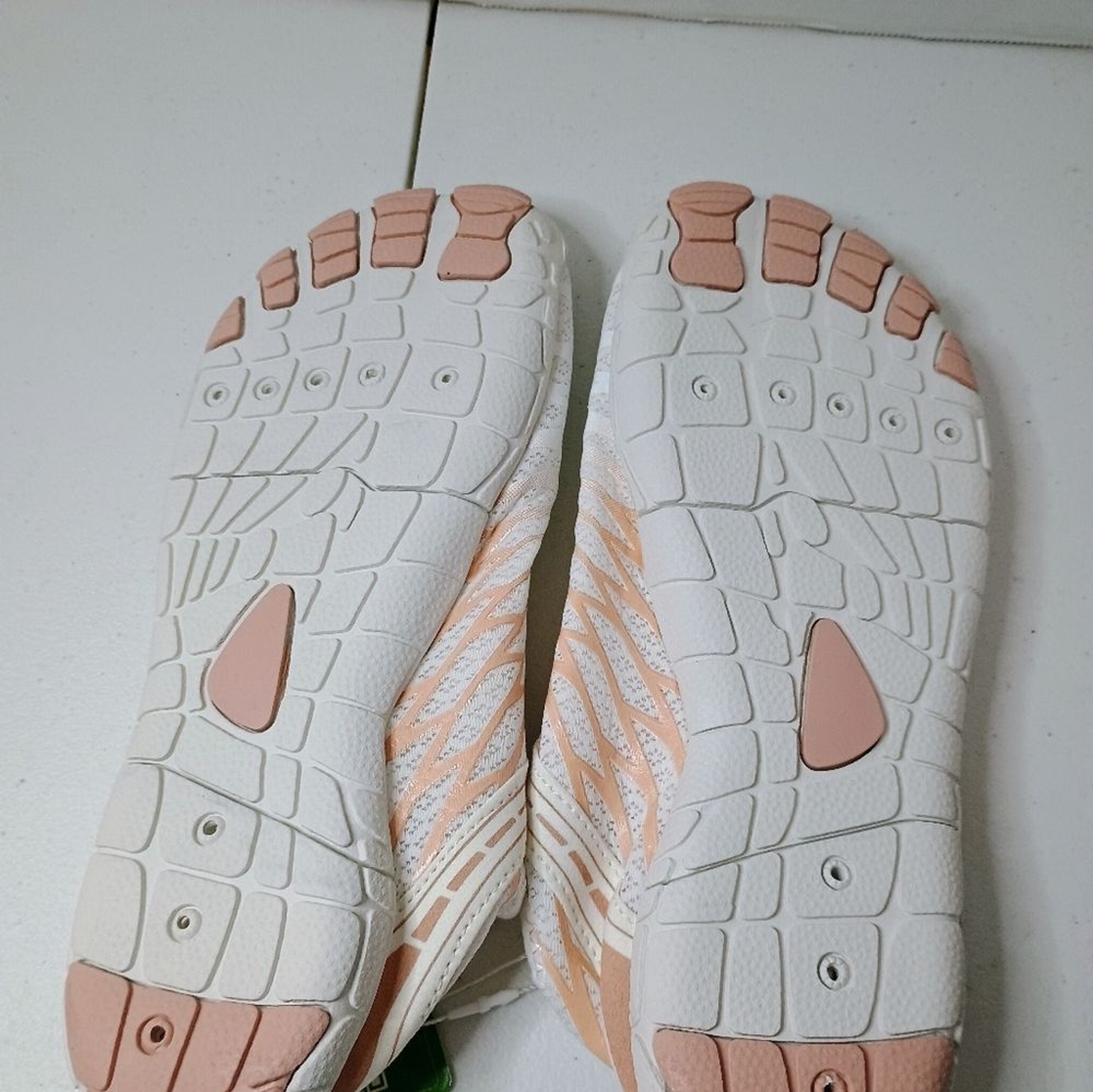 Hike Lorax Pro – Healthy & Non-slip Barefoot Shoes (Unisex) 42