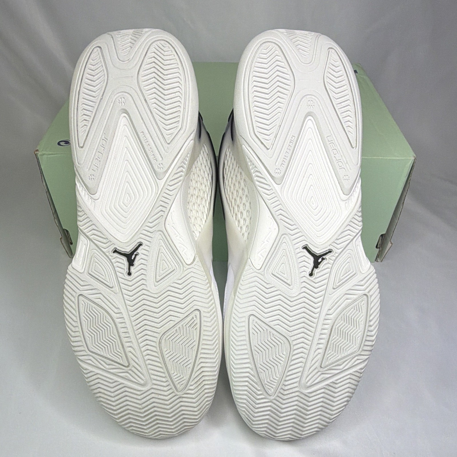 Jordan Jordan Heir W Women’s Low Top White/Black 10W/8.5M Original Box No Top