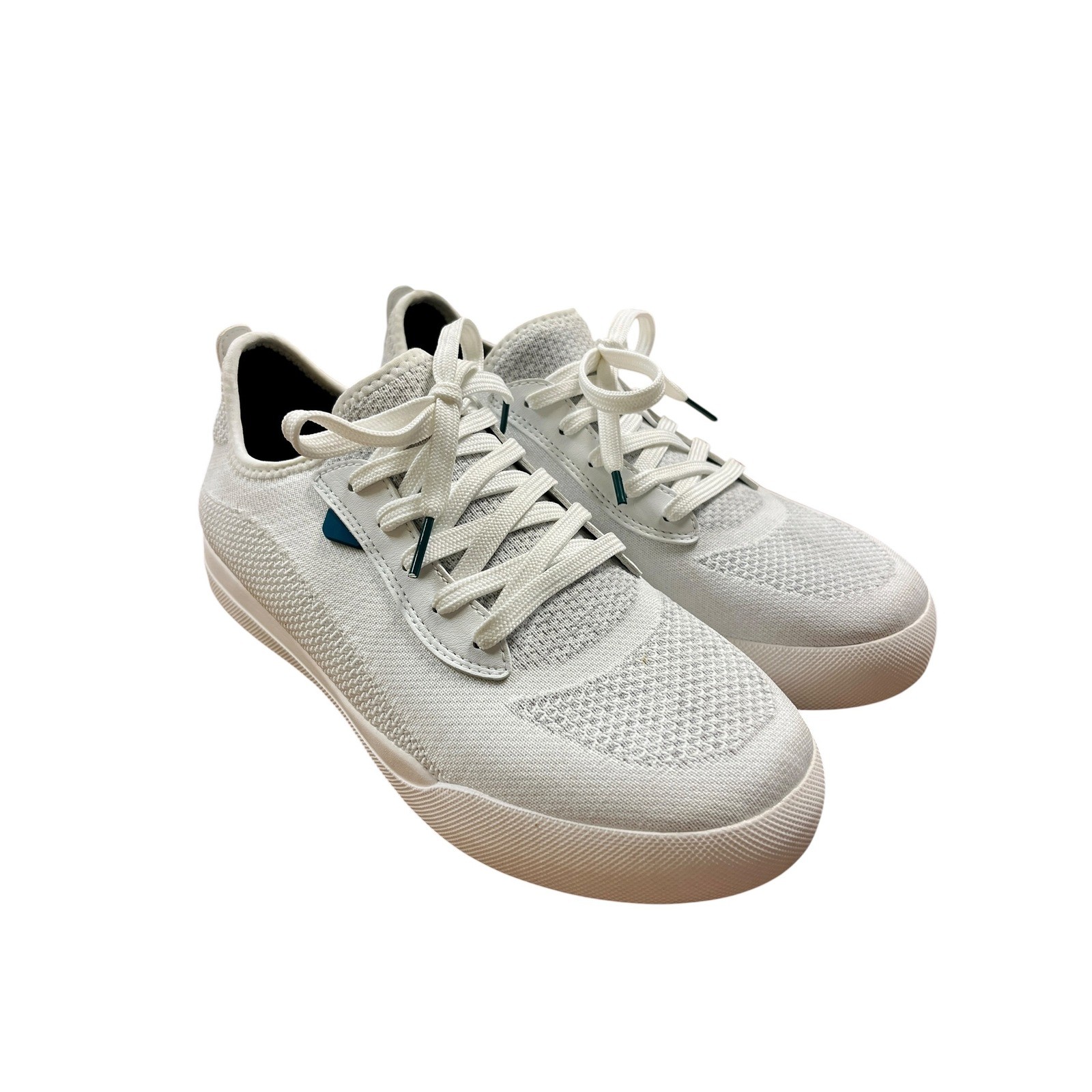 VESSI Weekend Sneaker Sz 9 White Waterproof Knit Comfort Travel Vacation Euro