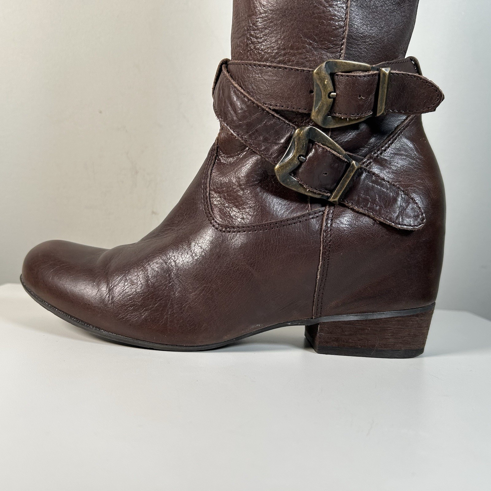 Miz Mooz Brown Brown Leather Moto Buckle Strap Hidden Wedge Boot Sz 8.5