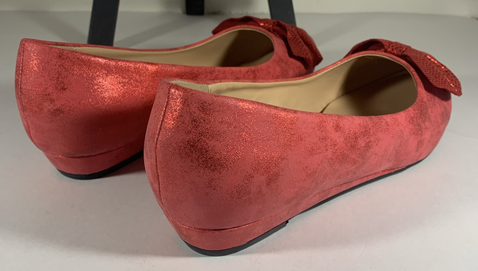 Taryn Angel Steps Women’s 11M Red Faux Suede Sparkle Bow Ballet Flat Comfort NIB