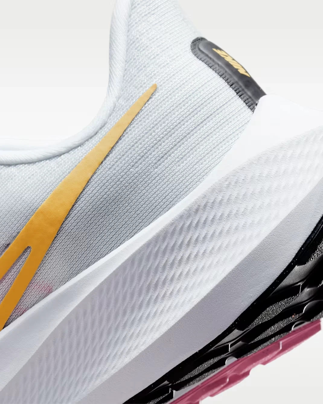 Nike Air Zoom Pegasus 39 White Gold Pink Mesh Sneakers DH4072-104 Womens Size