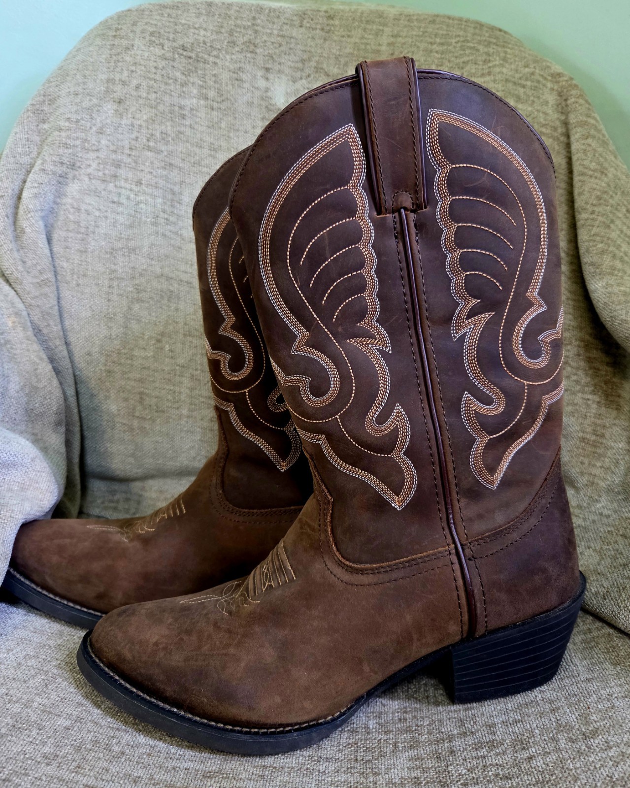 Tennessee Boot Co. size 8.5 Ariat Heritage look alike