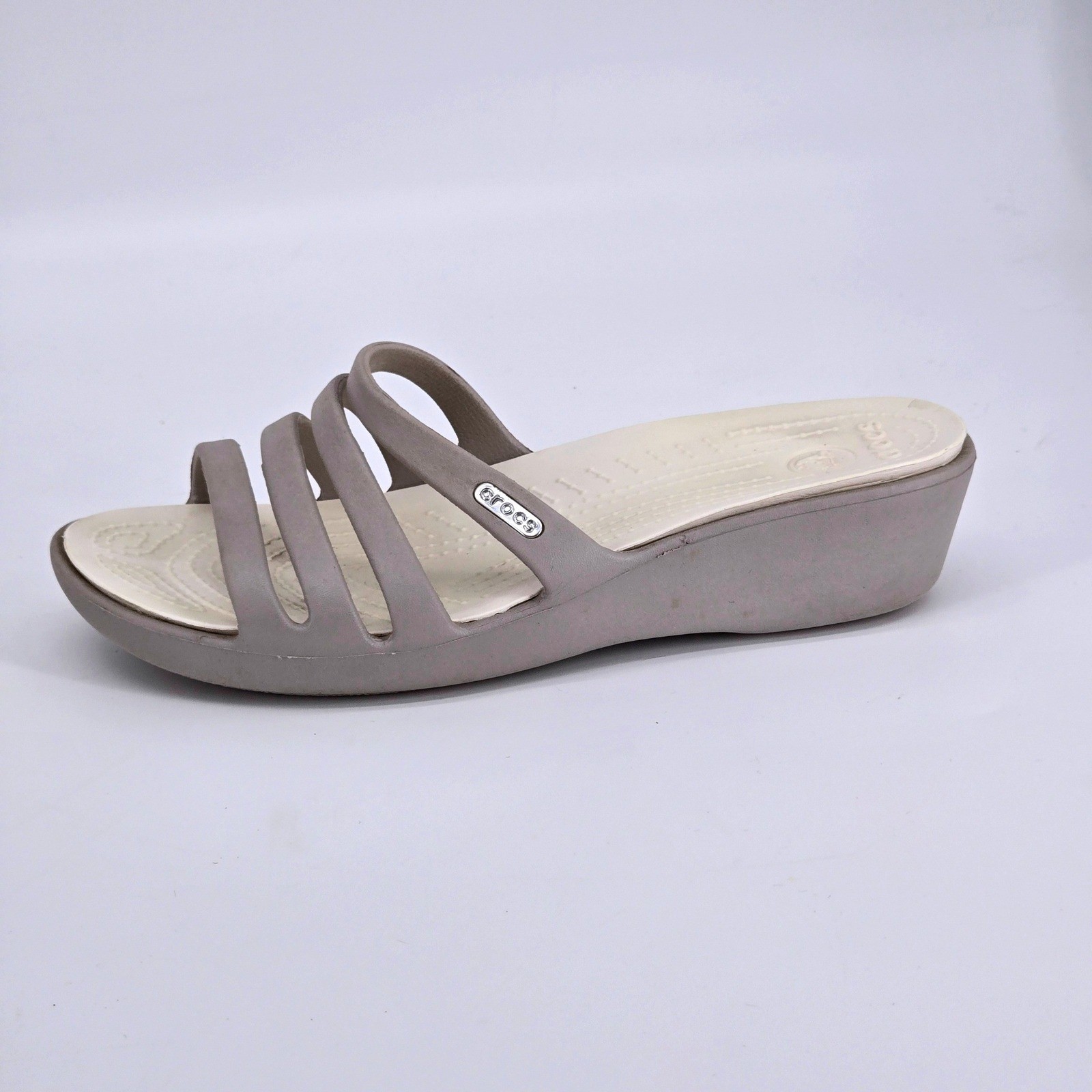 Crocs Patricia Four Strap Wedge Sandals Stucco Mushroom Neutral Women’s Size 7