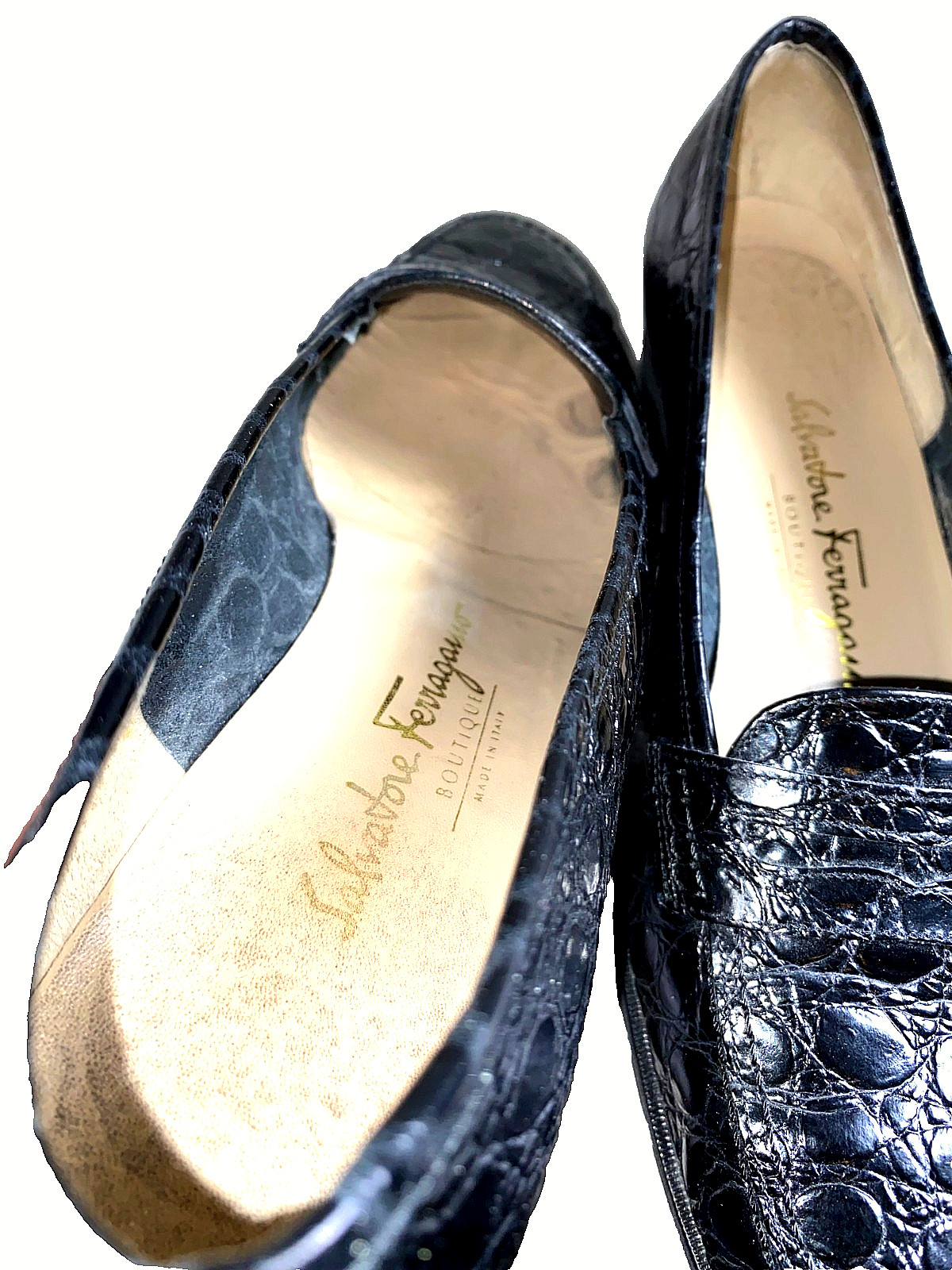 Salvatore Ferragamo Black Womens Dress Shoes Embossed Leather Size 9 c ITALY