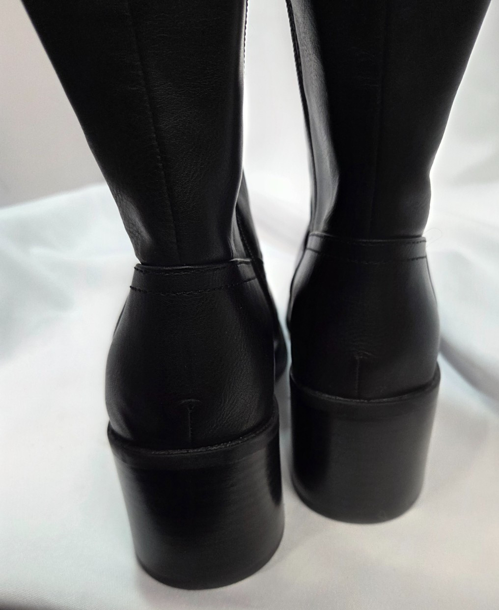 B.O.C Black Leather Side Zip Knee High Riding Boots Size 8.5M