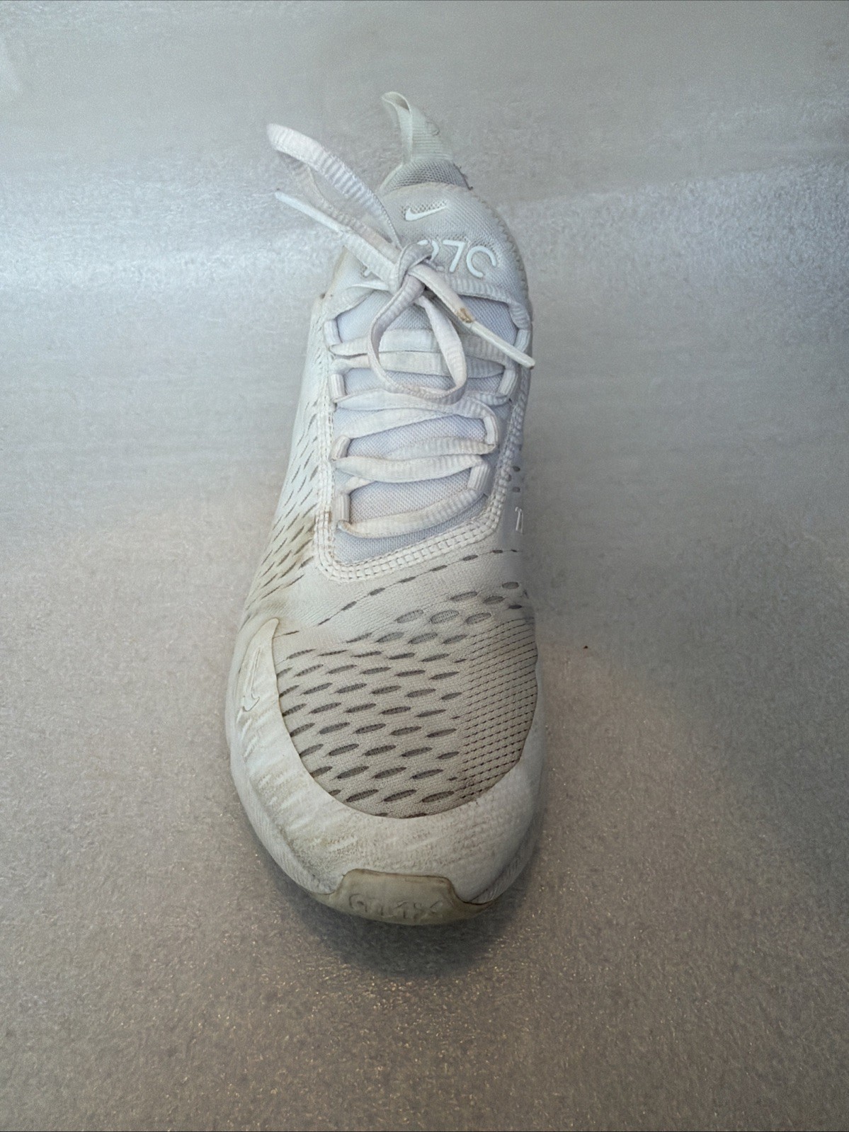 Nike Air Max 270 Women’s Sneakers White Running Shoes Size 7.5 *See Description