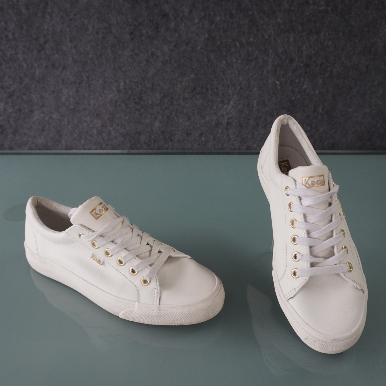 Keds Jump Kick White Leather Sneakers Womens Size 8.5 Low Top Gold Shoes WH63681